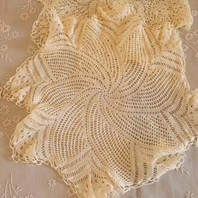 Lot 25: Handmade Doily Lot