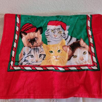 Lot 29: Christmas Cat Kitchen Towels and Hot Pads