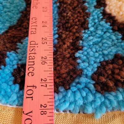 Lot 30: Vintage Mid Century Cat Hook & Latch Rug and Macrame Siamese 