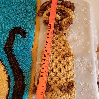 Lot 30: Vintage Mid Century Cat Hook & Latch Rug and Macrame Siamese 