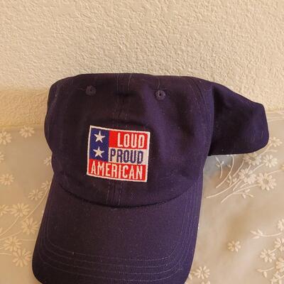 Lot 36: 4th of July Decorations and Hat