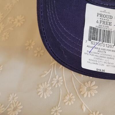 Lot 36: 4th of July Decorations and Hat