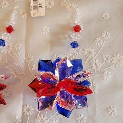 Lot 36: 4th of July Decorations and Hat