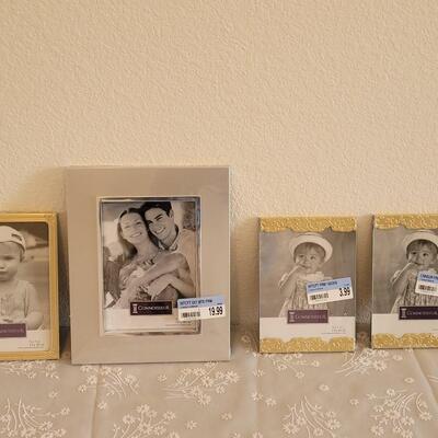 Lot 38: New Picture Frames