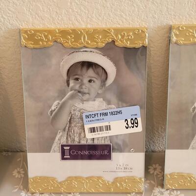Lot 38: New Picture Frames