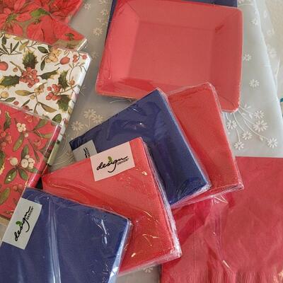 Lot 42: Disposable Cups, Napkins, Plates and Table Runners