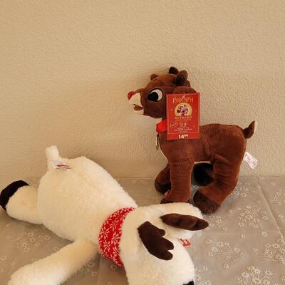 Lot 45: Animated Rudolph and Gund Aspen Reindeer 