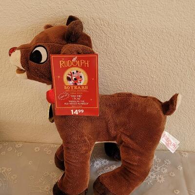 Lot 45: Animated Rudolph and Gund Aspen Reindeer 