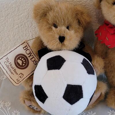 Lot 51: (2) Boyd's Bears 
