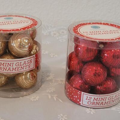 Lot 55: Martha Stewart Glass Mini Ornaments 