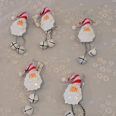 Lot 57: New (5) Santa Christmas Ornaments 