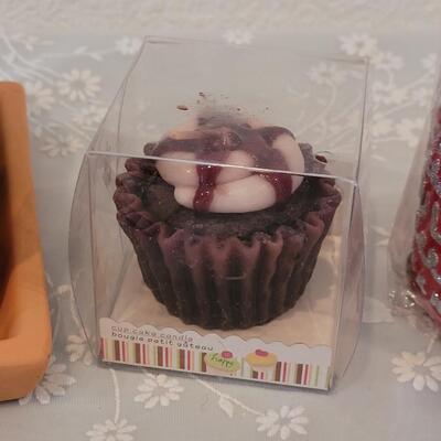 Lot 58: New Candles and Simmer Potpourri 