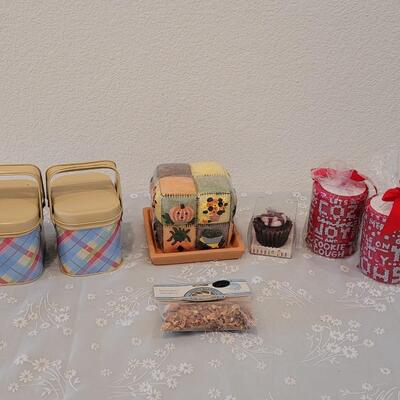 Lot 58: New Candles and Simmer Potpourri 