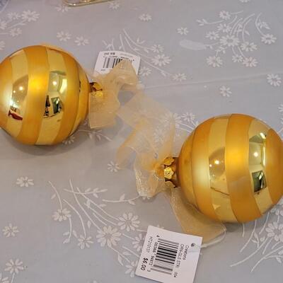 Lot 59: New Christmas Ornaments 