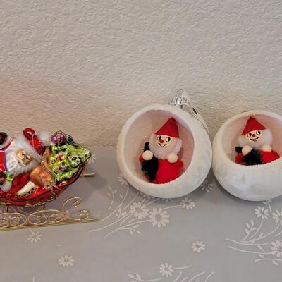 Lot 59: New Christmas Ornaments 