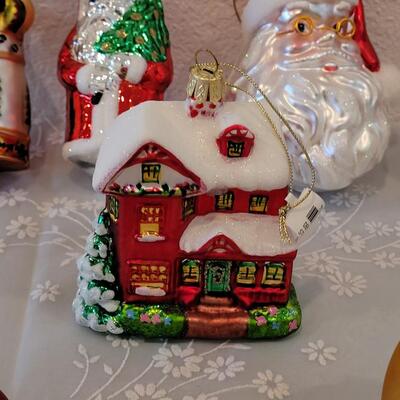 Lot 59: New Christmas Ornaments 