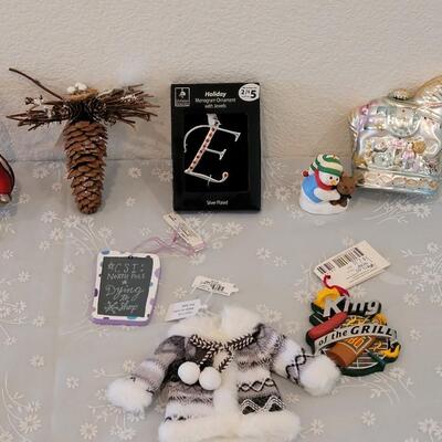 Lot 60: New Christmas Ornaments 