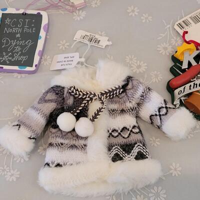 Lot 60: New Christmas Ornaments 