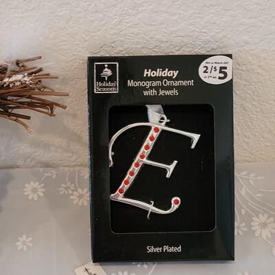 Lot 60: New Christmas Ornaments 