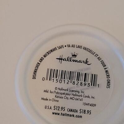 Lot 61: (6) Snowman Plates