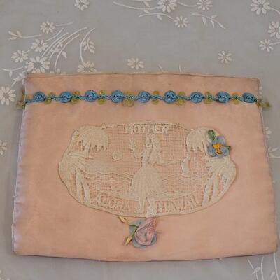 Lot 70: Vintage Hawaiian Mother Small Cover