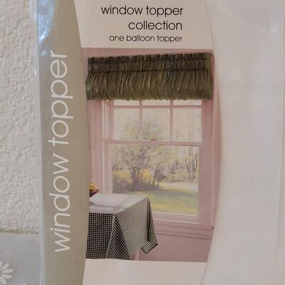 Lot 72: (2) Window Toppers