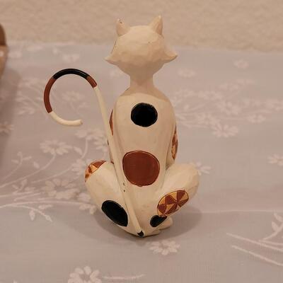 Lot 79: New Jim Shores Spotted Cat