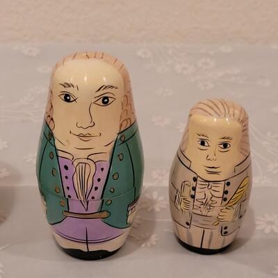 Lot 83: Smithsonian Political Nesting Dolls