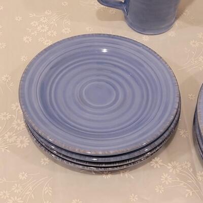 Lot 89: Blue Ceramic Dish Set 