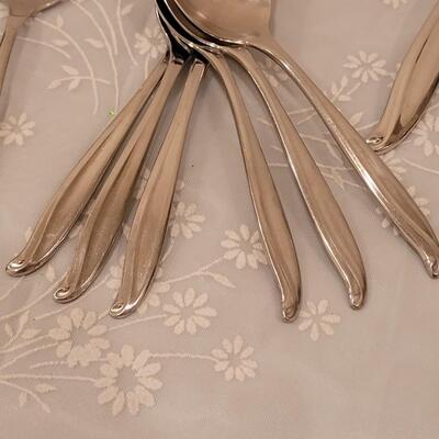 Lot 90: Vintage Mid Century Modern Stainless International Flatware Set
