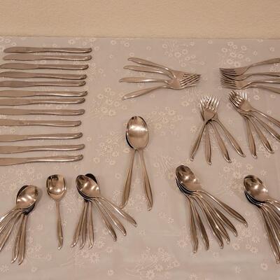 Lot 90: Vintage Mid Century Modern Stainless International Flatware Set