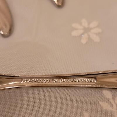 Lot 90: Vintage Mid Century Modern Stainless International Flatware Set