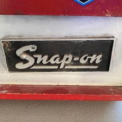 LOT#43G: Vintage Snap-on Tool Chest with Contents
