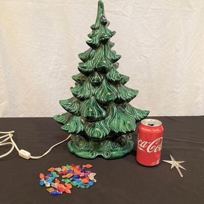LOT#106LR: Vintage Ceramic Christmas Tree