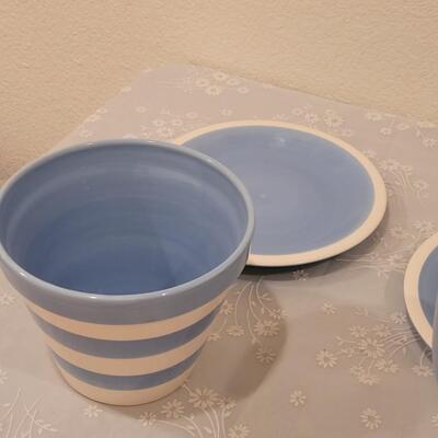 Lot 92: (3) Hallmark Planters and Saucers