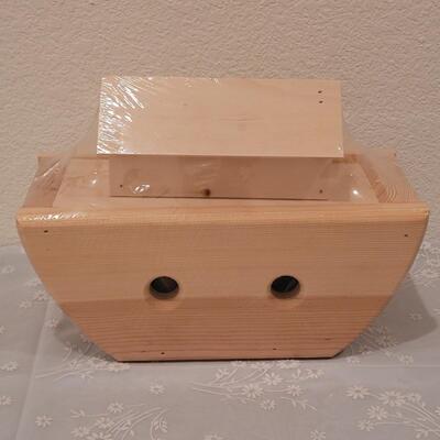 Lot 93: New Wood Noah's Ark Set