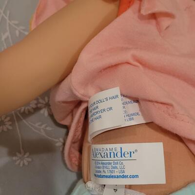 Lot 103: (2) Madame Alexander Dolls 