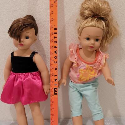 Lot 103: (2) Madame Alexander Dolls 