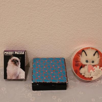 Lot 142: Mini Puzzles Lot