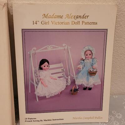 Lot 147: MADAME ALEXANDER Books and "Dolly Dingle" Paper Dolls