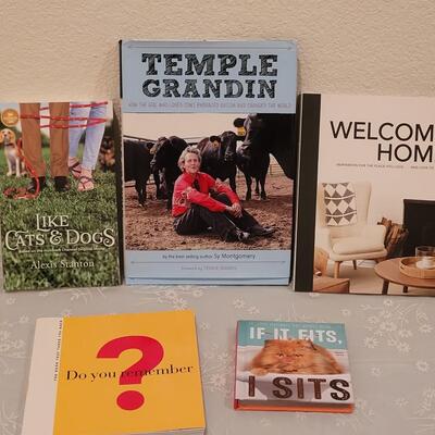 Lot 160: Book Lot