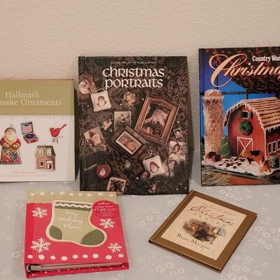 Lot 161: Christmas Book & Planner Lot