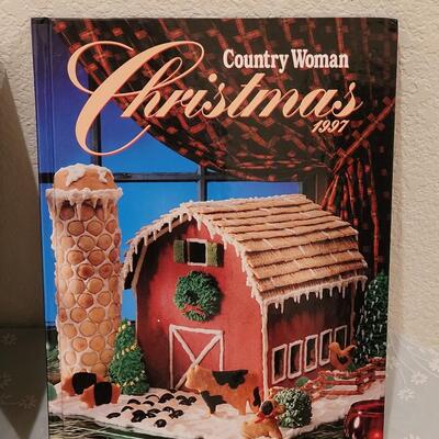 Lot 161: Christmas Book & Planner Lot