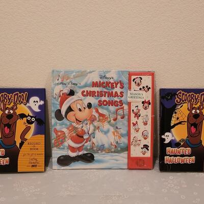 Lot 163: Children's Book Lot  (2 Recordable)