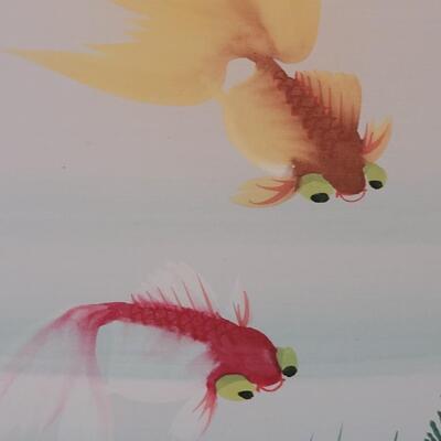 Lot 187: Vintage Handpainted Silk Koi Fish Fan