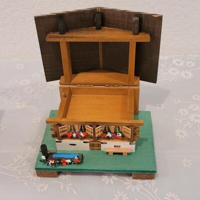 Lot 199: Vintage Reuge Music Box and Makey Ceramic Music Box 