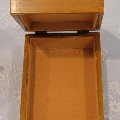 Lot 200: Vintage Trinket Box and Hallmark Metal Music Box Egg