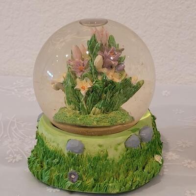 Lot 213: (3) Water Globes