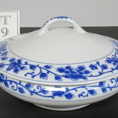 Nippon Covered Casserole Blue and White Floral Marked Royal Nippon Sametukes