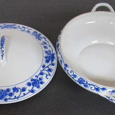 Nippon Covered Casserole Blue and White Floral Marked Royal Nippon Sametukes